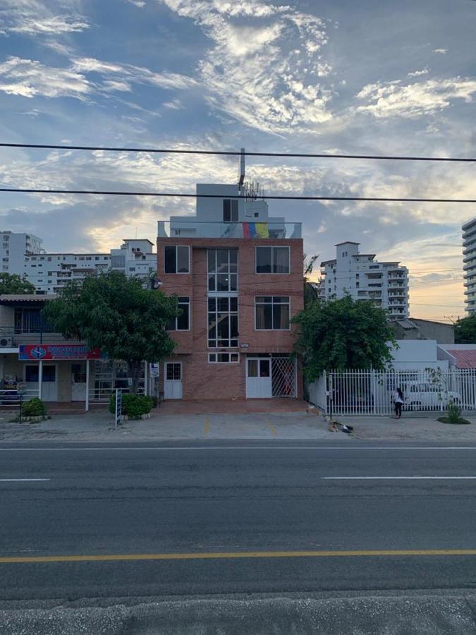 Hotel Cristales West Plaza *